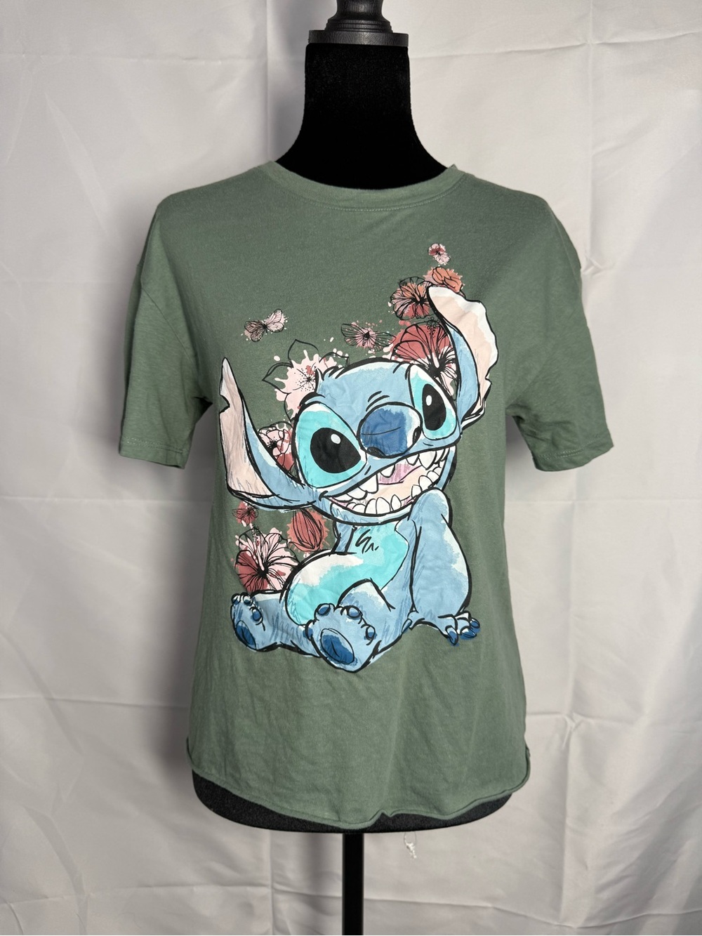 Disney Stitch Floral Graphic Tee Green Size Small Cute Cartoon Shirt